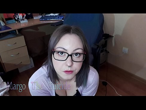 ❤️ Nwatakịrị nwanyị sexy nwere ugegbe na-eme Dildo nke ukwuu na igwefoto ️❌ Anal porn ❌